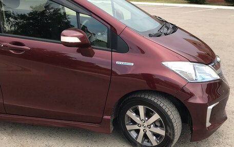Honda Freed I, 2014 год, 1 200 000 рублей, 18 фотография