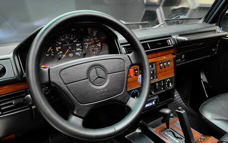 Mercedes-Benz G-Класс W463 рестайлинг _ii, 1996 год, 2 500 000 рублей, 16 фотография