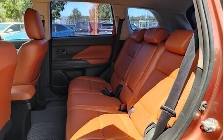 Mitsubishi Outlander III рестайлинг 3, 2012 год, 1 198 000 рублей, 18 фотография