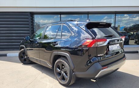 Toyota RAV4, 2021 год, 3 893 000 рублей, 3 фотография