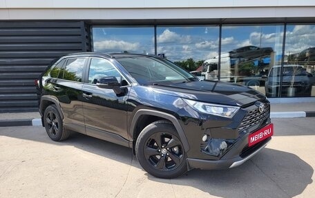 Toyota RAV4, 2021 год, 3 893 000 рублей, 7 фотография