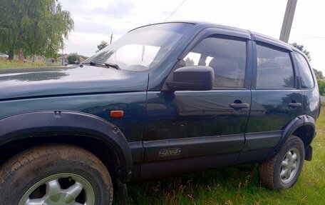 Chevrolet Niva I рестайлинг, 2004 год, 320 000 рублей, 3 фотография