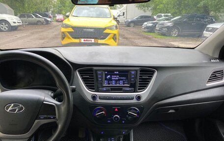 Hyundai Solaris II рестайлинг, 2018 год, 850 000 рублей, 19 фотография