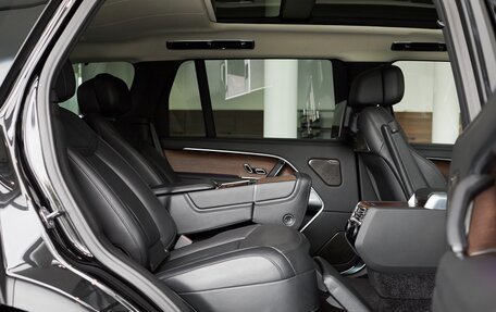 Land Rover Range Rover IV рестайлинг, 2024 год, 22 900 000 рублей, 12 фотография