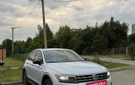 Volkswagen Tiguan II, 2019 год, 2 700 000 рублей, 5 фотография