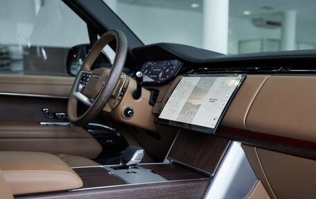 Land Rover Range Rover IV рестайлинг, 2024 год, 24 900 000 рублей, 9 фотография