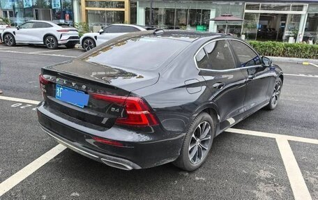 Volvo S60 III, 2022 год, 2 315 000 рублей, 5 фотография