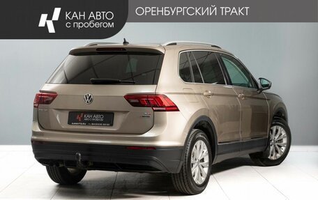 Volkswagen Tiguan II, 2017 год, 1 976 000 рублей, 3 фотография