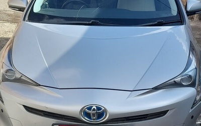 Toyota Prius IV XW50, 2017 год, 1 420 000 рублей, 1 фотография