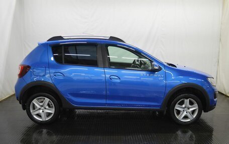 Renault Sandero II рестайлинг, 2017 год, 1 065 000 рублей, 4 фотография