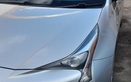 Toyota Prius IV XW50, 2017 год, 1 420 000 рублей, 2 фотография