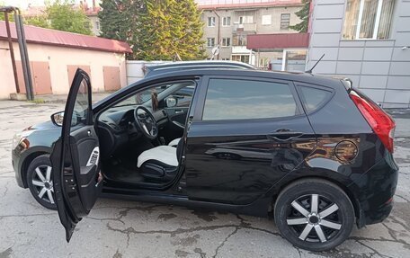 Hyundai Solaris II рестайлинг, 2015 год, 1 200 000 рублей, 5 фотография