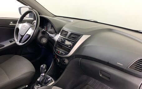 Hyundai Solaris II рестайлинг, 2011 год, 417 000 рублей, 13 фотография