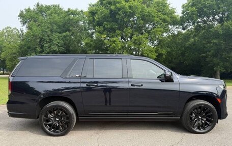 Cadillac Escalade V, 2023 год, 14 665 000 рублей, 5 фотография