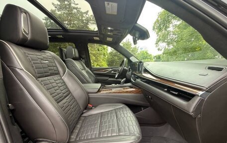 Cadillac Escalade V, 2023 год, 14 665 000 рублей, 11 фотография