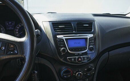 Hyundai Solaris II рестайлинг, 2012 год, 1 029 000 рублей, 16 фотография