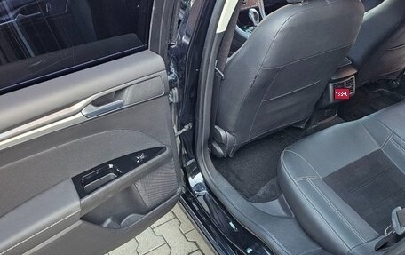 Ford Mondeo V, 2017 год, 1 800 000 рублей, 13 фотография