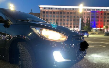 Hyundai Solaris II рестайлинг, 2012 год, 675 000 рублей, 3 фотография