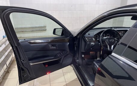 Mercedes-Benz E-Класс, 2013 год, 1 750 000 рублей, 10 фотография