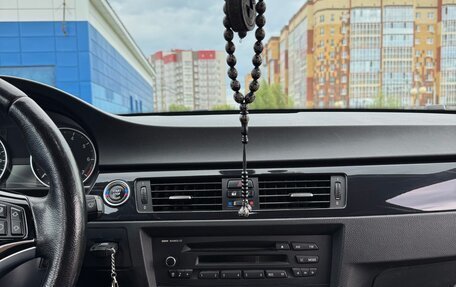 BMW 3 серия, 2009 год, 1 530 000 рублей, 19 фотография