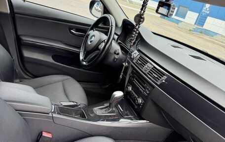 BMW 3 серия, 2009 год, 1 530 000 рублей, 22 фотография