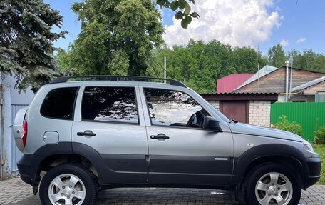 Chevrolet Niva I рестайлинг, 2014 год, 590 000 рублей, 2 фотография