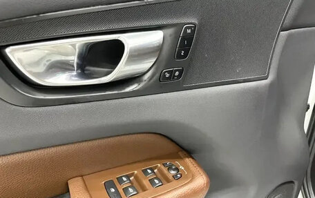 Volvo XC60 II, 2022 год, 2 979 000 рублей, 14 фотография