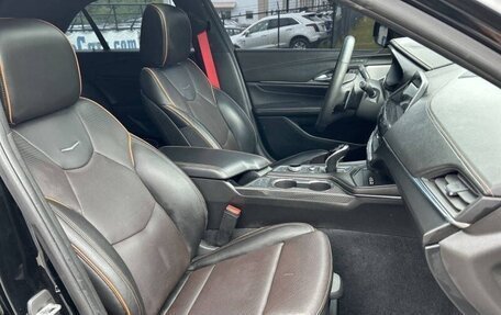 Cadillac CT4-V I, 2022 год, 4 040 000 рублей, 10 фотография