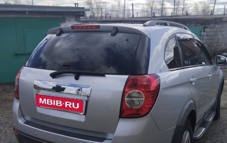 Chevrolet Captiva I, 2010 год, 910 000 рублей, 10 фотография