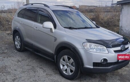 Chevrolet Captiva I, 2010 год, 910 000 рублей, 4 фотография