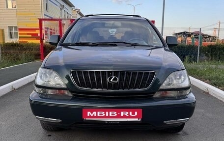 Lexus RX IV рестайлинг, 1998 год, 750 000 рублей, 8 фотография