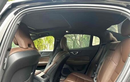 Volvo S60 III, 2022 год, 2 315 000 рублей, 7 фотография