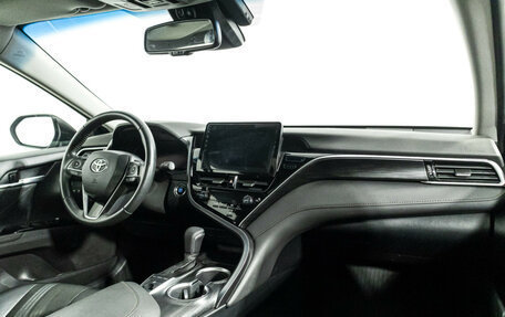 Toyota Camry, 2022 год, 3 299 700 рублей, 9 фотография