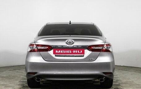Toyota Camry, 2022 год, 3 299 700 рублей, 6 фотография