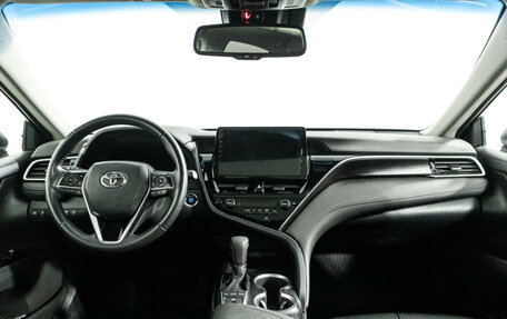 Toyota Camry, 2022 год, 3 299 700 рублей, 13 фотография