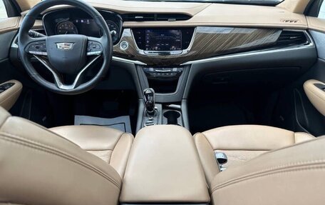 Cadillac XT6 I, 2022 год, 8 085 000 рублей, 6 фотография