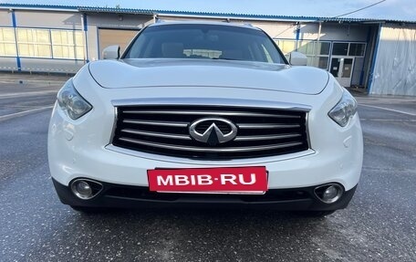 Infiniti FX II, 2009 год, 1 550 000 рублей, 19 фотография