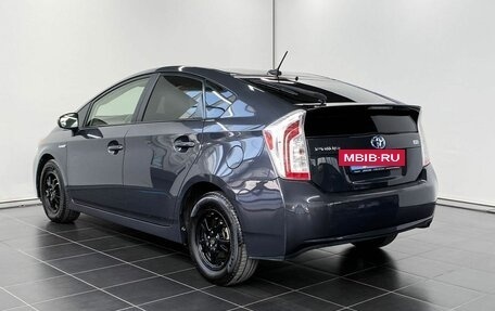 Toyota Prius, 2013 год, 1 220 000 рублей, 5 фотография
