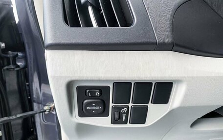Toyota Prius, 2013 год, 1 220 000 рублей, 12 фотография