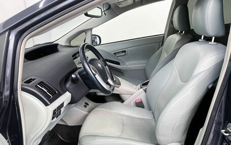 Toyota Prius, 2013 год, 1 220 000 рублей, 14 фотография