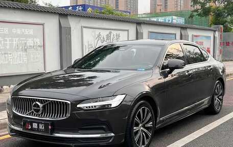 Volvo S90 II рестайлинг, 2022 год, 2 850 015 рублей, 1 фотография