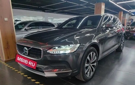 Volvo V90 Cross Country I рестайлинг, 2022 год, 3 779 000 рублей, 1 фотография