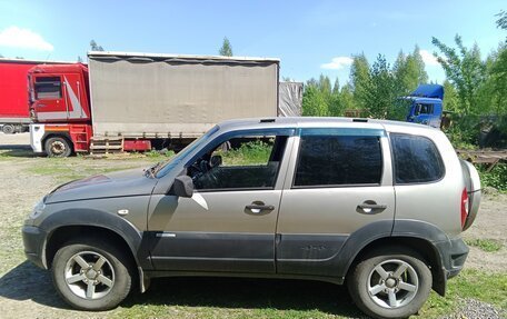 Chevrolet Niva I рестайлинг, 2011 год, 370 000 рублей, 17 фотография