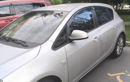Opel Astra J, 2013 год, 770 000 рублей, 2 фотография