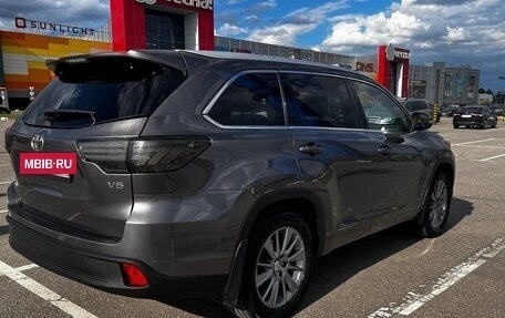 Toyota Highlander III, 2014 год, 3 800 000 рублей, 5 фотография