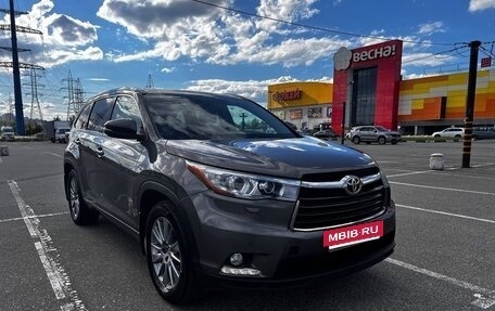 Toyota Highlander III, 2014 год, 3 800 000 рублей, 3 фотография