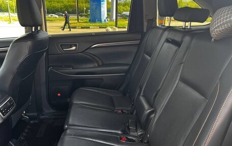 Toyota Highlander III, 2014 год, 3 800 000 рублей, 9 фотография