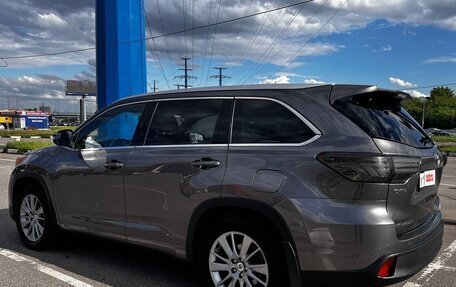 Toyota Highlander III, 2014 год, 3 800 000 рублей, 7 фотография