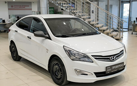 Hyundai Solaris II рестайлинг, 2014 год, 990 000 рублей, 3 фотография