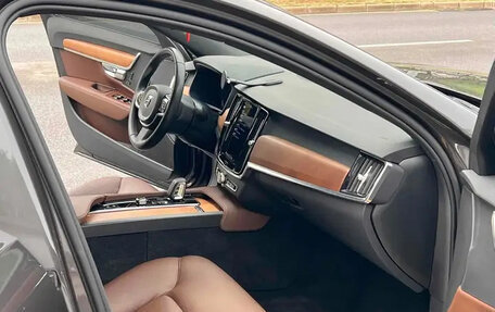 Volvo S90 II рестайлинг, 2022 год, 2 850 015 рублей, 10 фотография